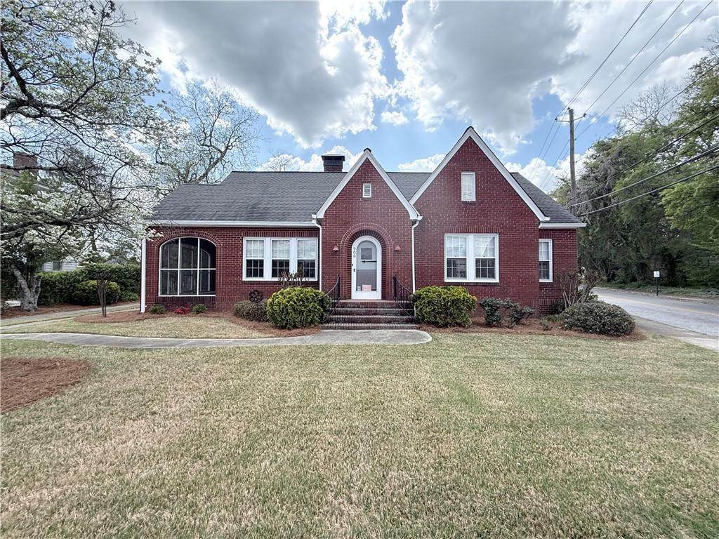 906 Main Street - Photo 1