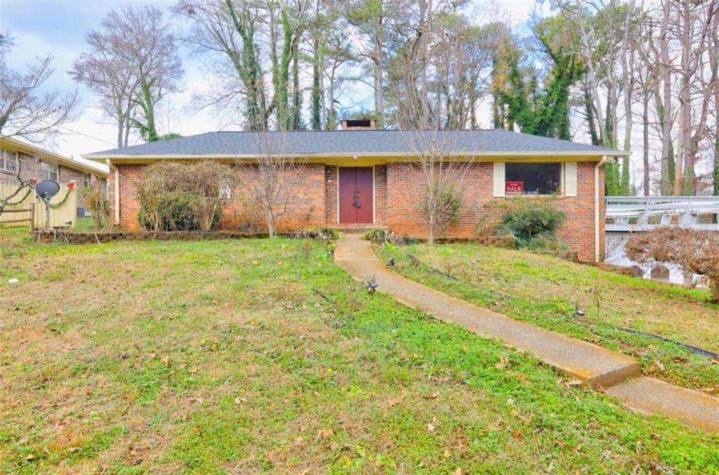 562 Dickens Road - Photo 1