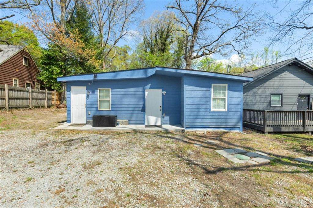 3209 Peachtree Street - Photo 1