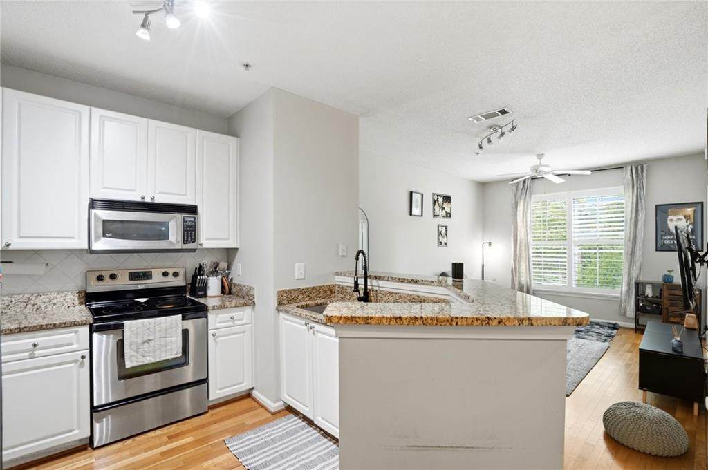 10 Perimeter Summit Boulevard - Photo 1