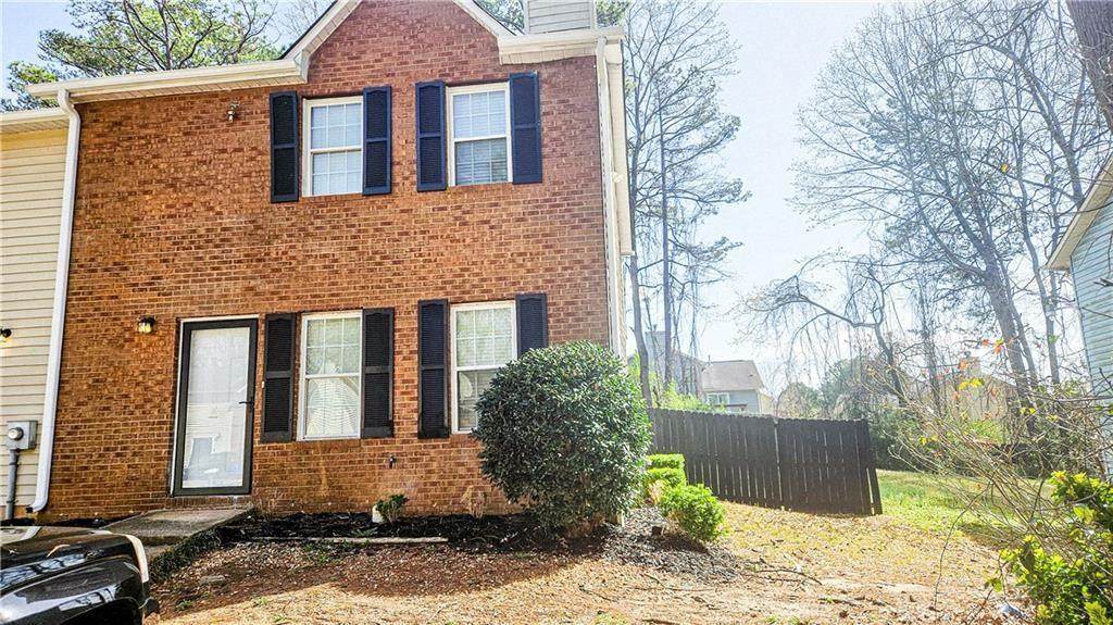 5582 Windwood Road - Photo 1