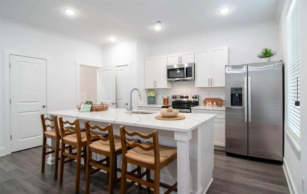 5055 Southwood Road - Photo 1