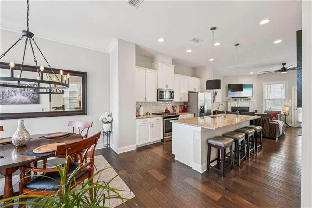 2022 Manchester Street - Photo 1
