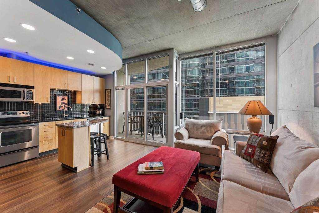923 Peachtree Street - Photo 1