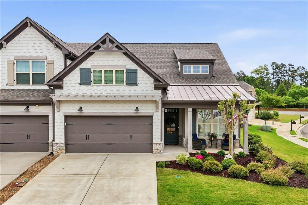 215 Misty View Drive - Photo 1