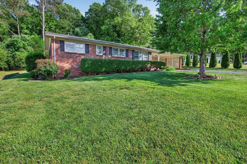 134 Thelma Road - Photo 1