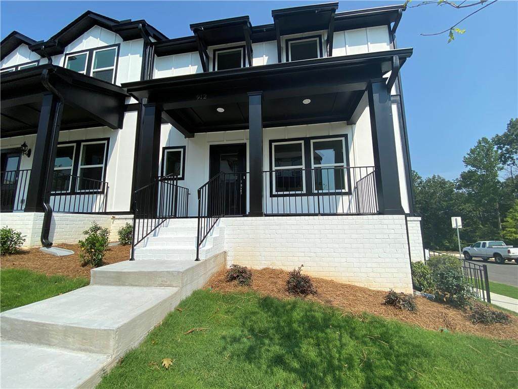 912 Sweetwater Grove - Photo 1