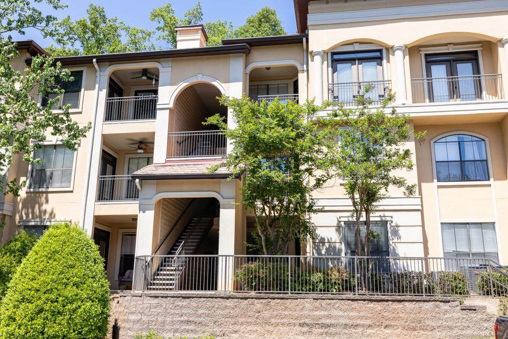 3777 Peachtree Road - Photo 1