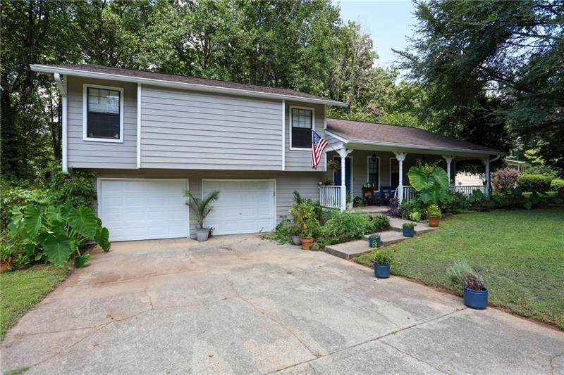 419 Creekside Lane - Photo 1