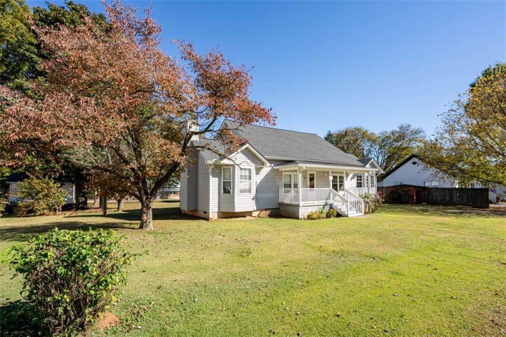 11 Magnolia Street - Photo 1