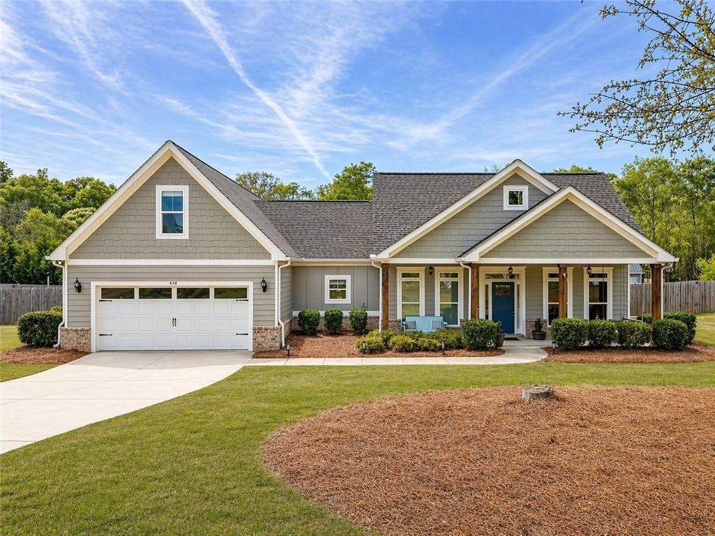 438 Lakewood Drive - Photo 1