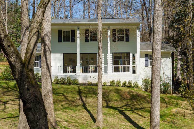 204 Devonwood Drive - Photo 1