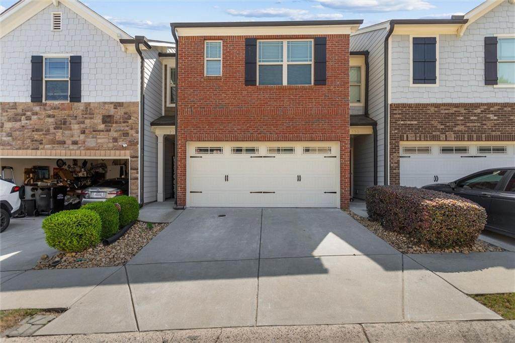 222 Bobbie Way - Photo 1