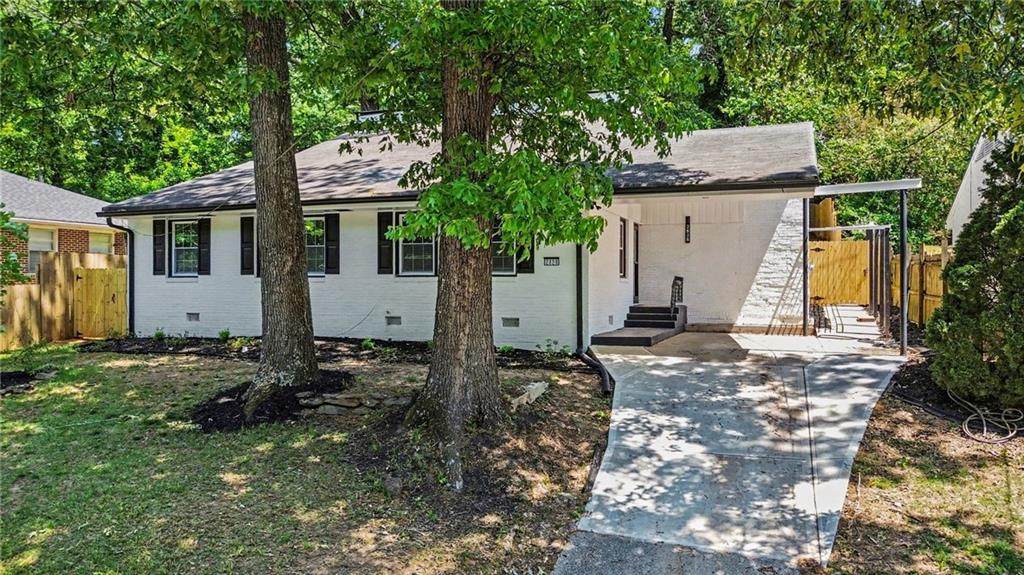 2828 Cloverhurst Drive - Photo 1