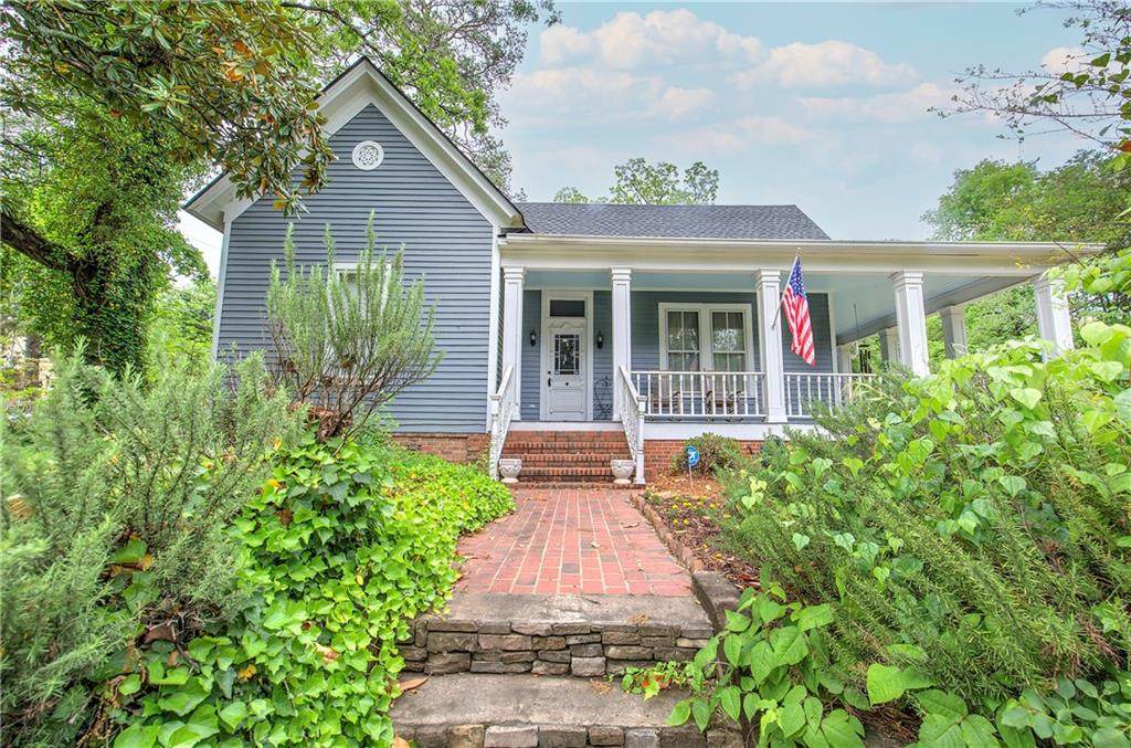 639 West Avenue - Photo 1