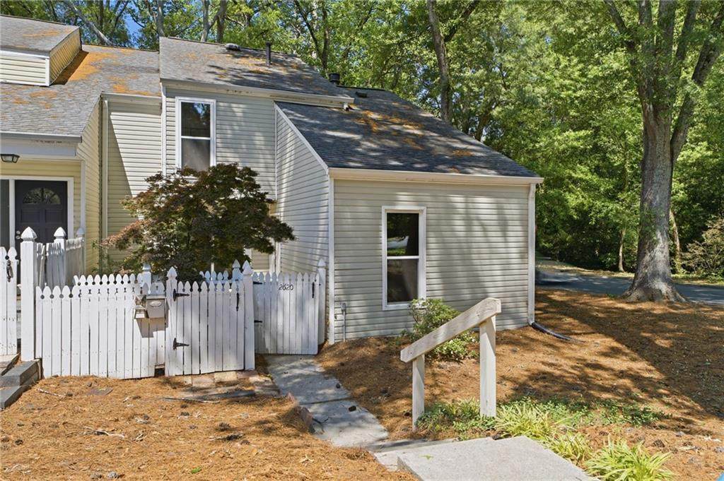 2620 Meadowlawn Drive - Photo 1