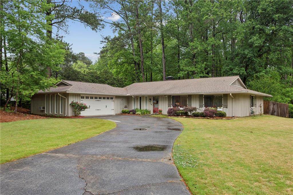 365 Briarwood Court - Photo 1