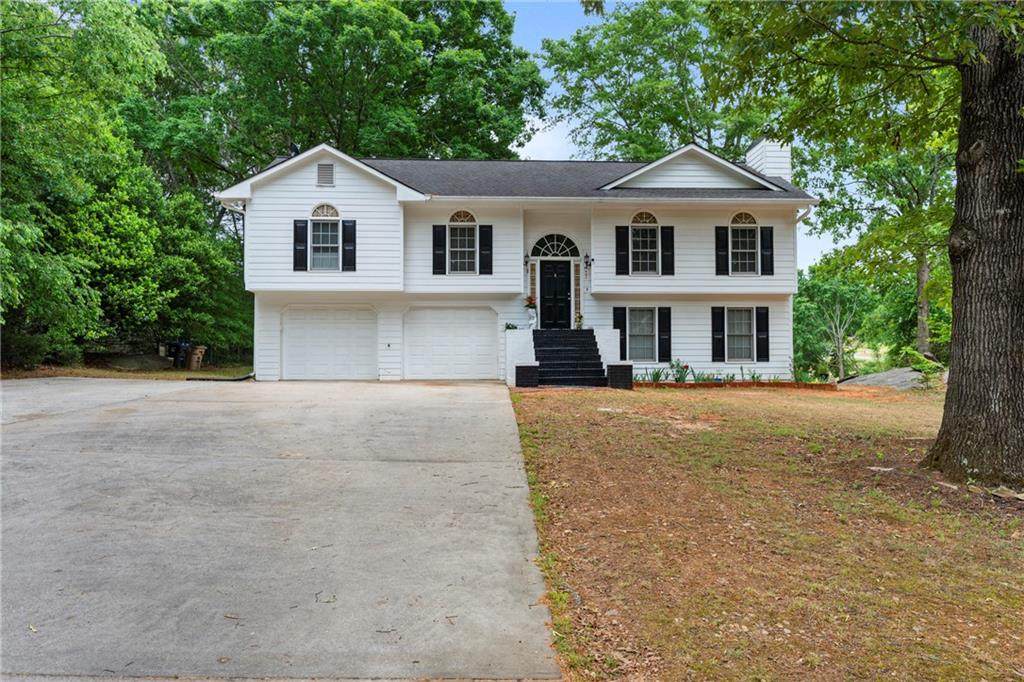 143 Stoneview Drive - Photo 1