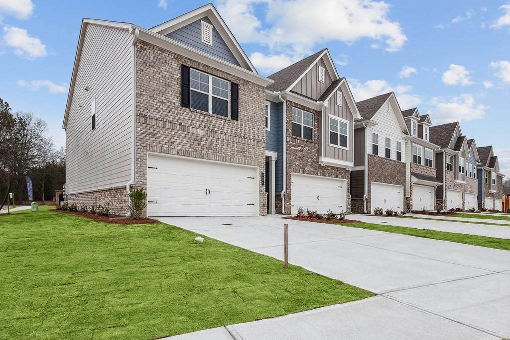352 Stately Oaks Court - Photo 1