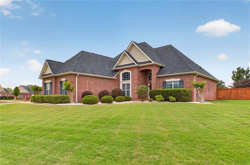 124 Flora Circle - Photo 1