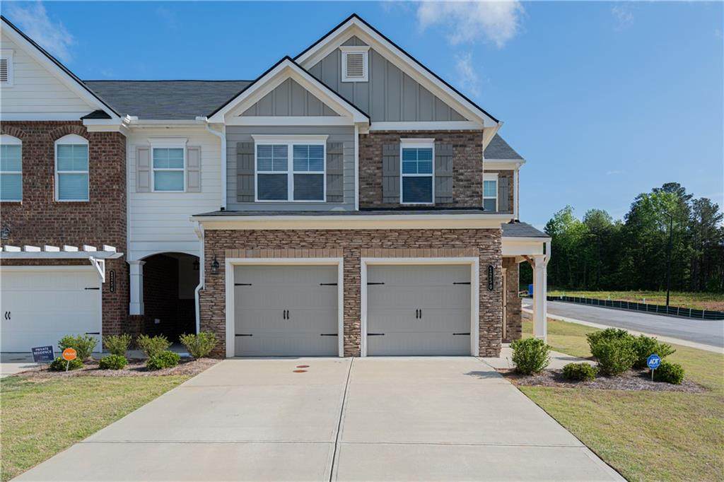 1250 Park Center Circle - Photo 1