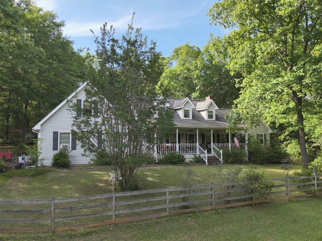 2033 Peeksville Road - Photo 1