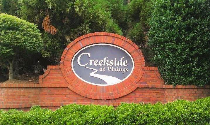 211 Creekway Crossing - Photo 1