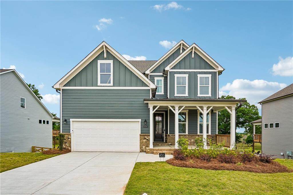 654 Grand Wehunt Drive - Photo 1
