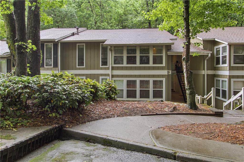 5145 Roswell Road - Photo 1