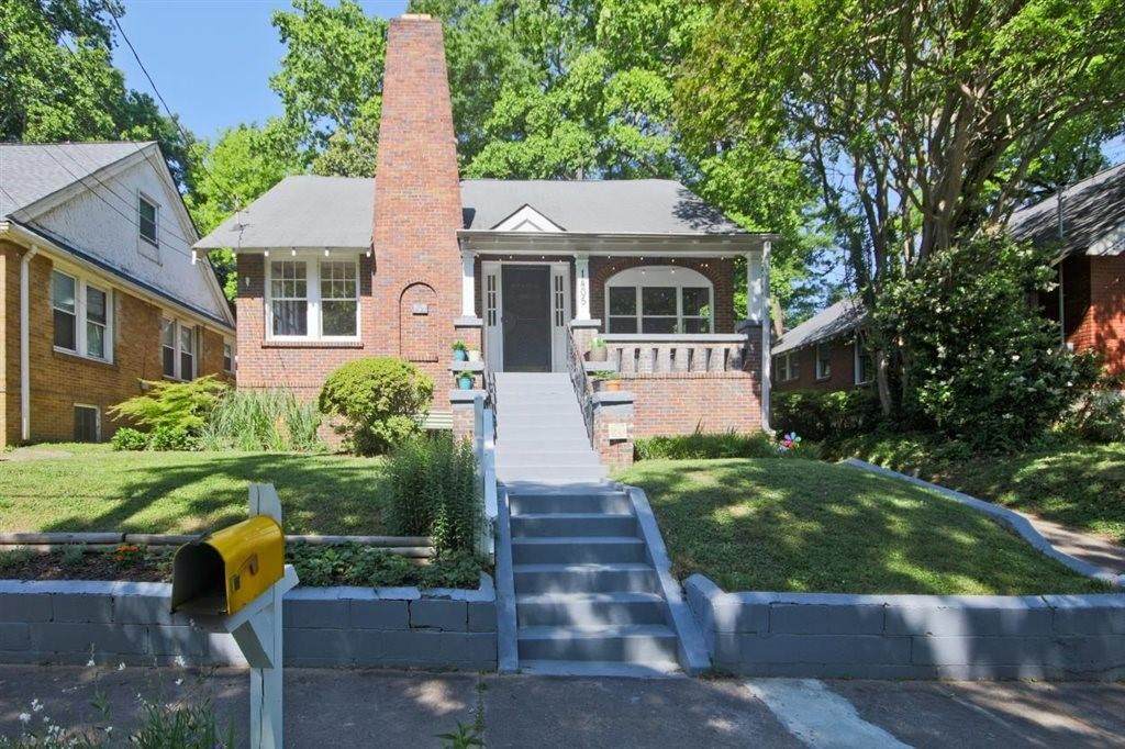 1405 Hartford Avenue - Photo 1