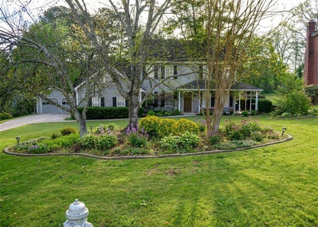 2074 Rockdale Circle - Photo 1