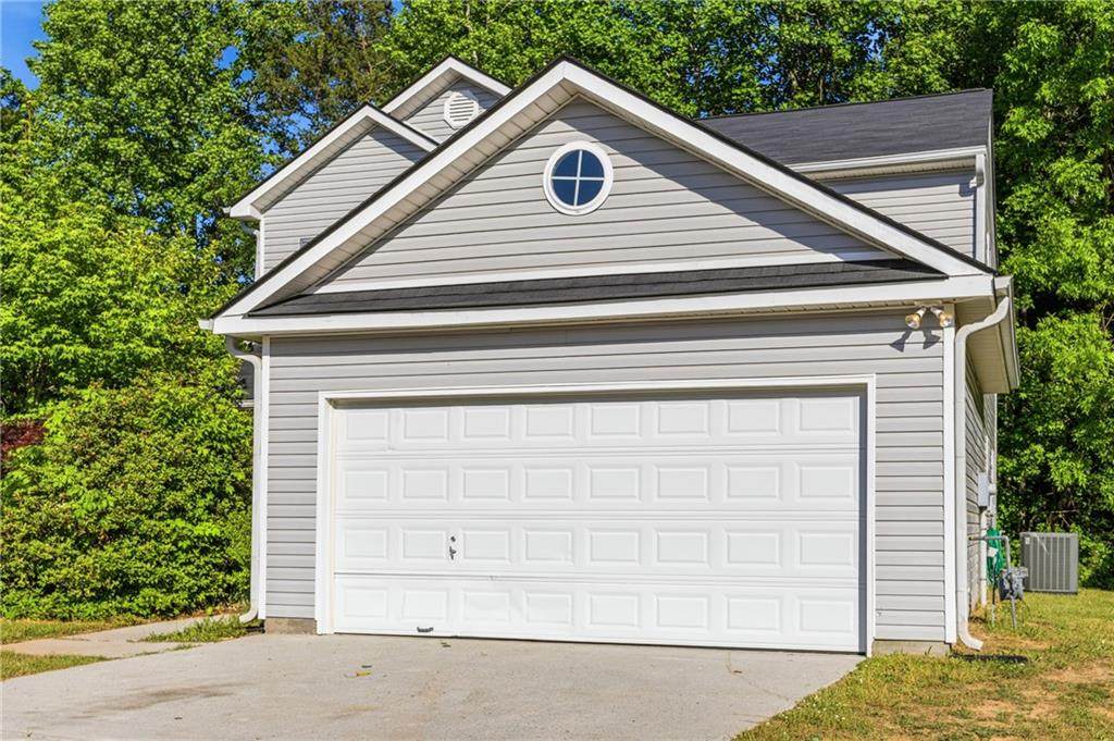 1094 Cliftwood Drive - Photo 1