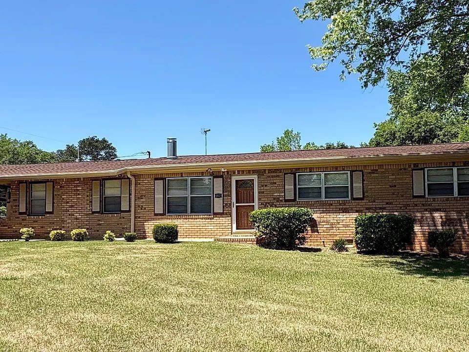 5921 John Street - Photo 1