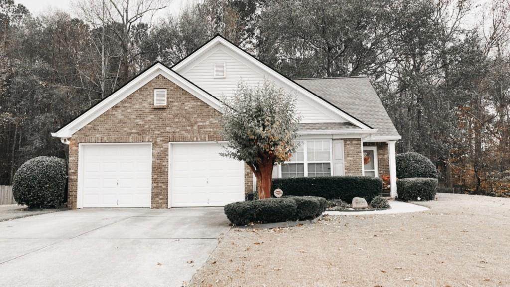 1091 Pine Acre Drive - Photo 1
