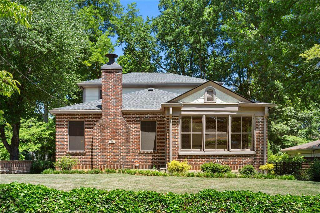 1937 Mercer Avenue - Photo 1