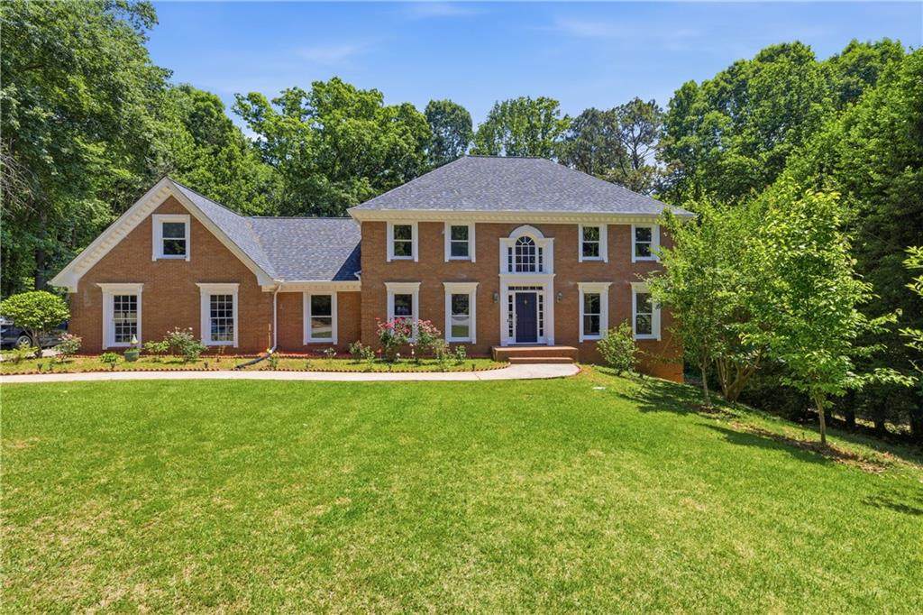 1561 Barrington View - Photo 1