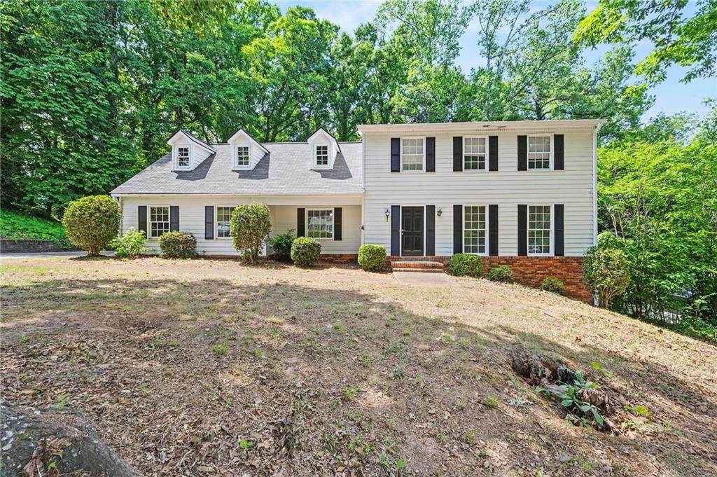 602 Commanche Drive - Photo 1