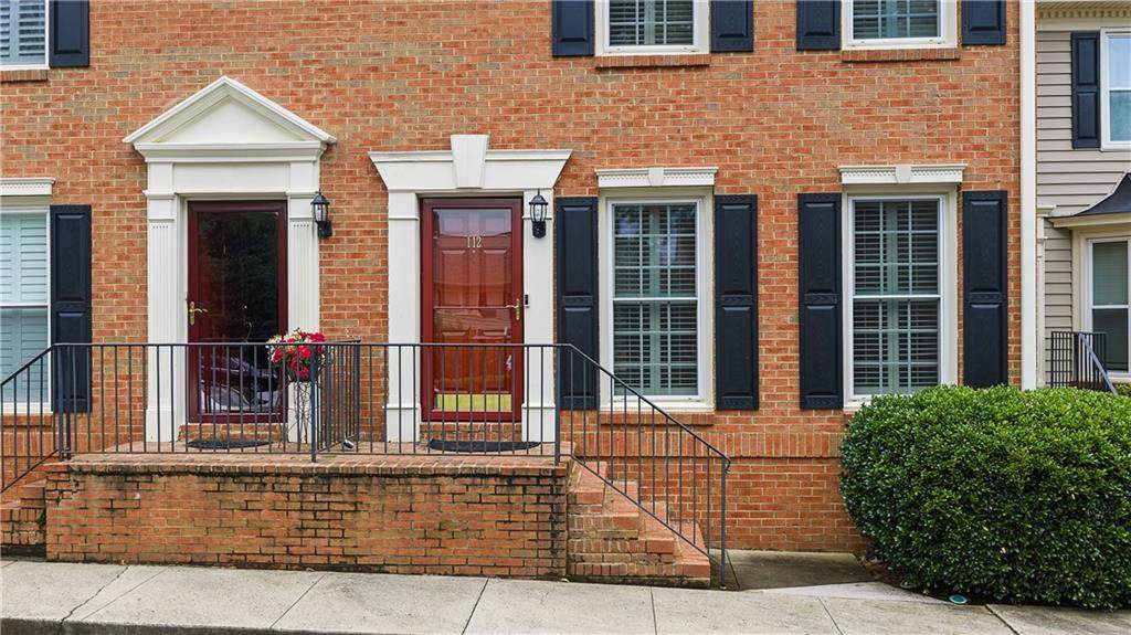112 Mount Vernon Circle - Photo 1