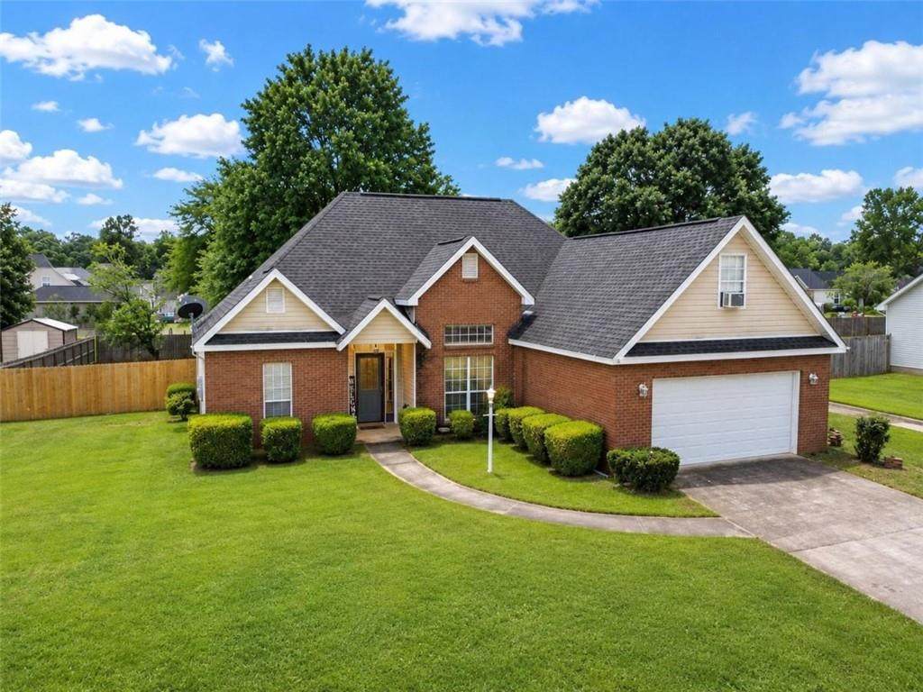 225 Autumn Woods Drive - Photo 1