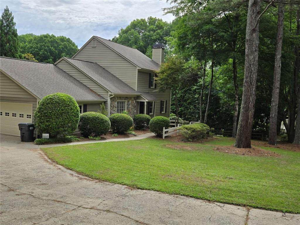1726 Point Circle - Photo 1