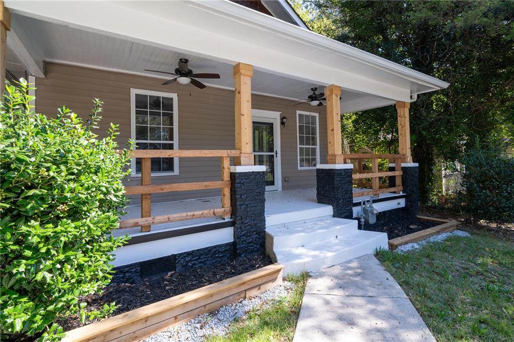 1712 Evans Drive - Photo 1