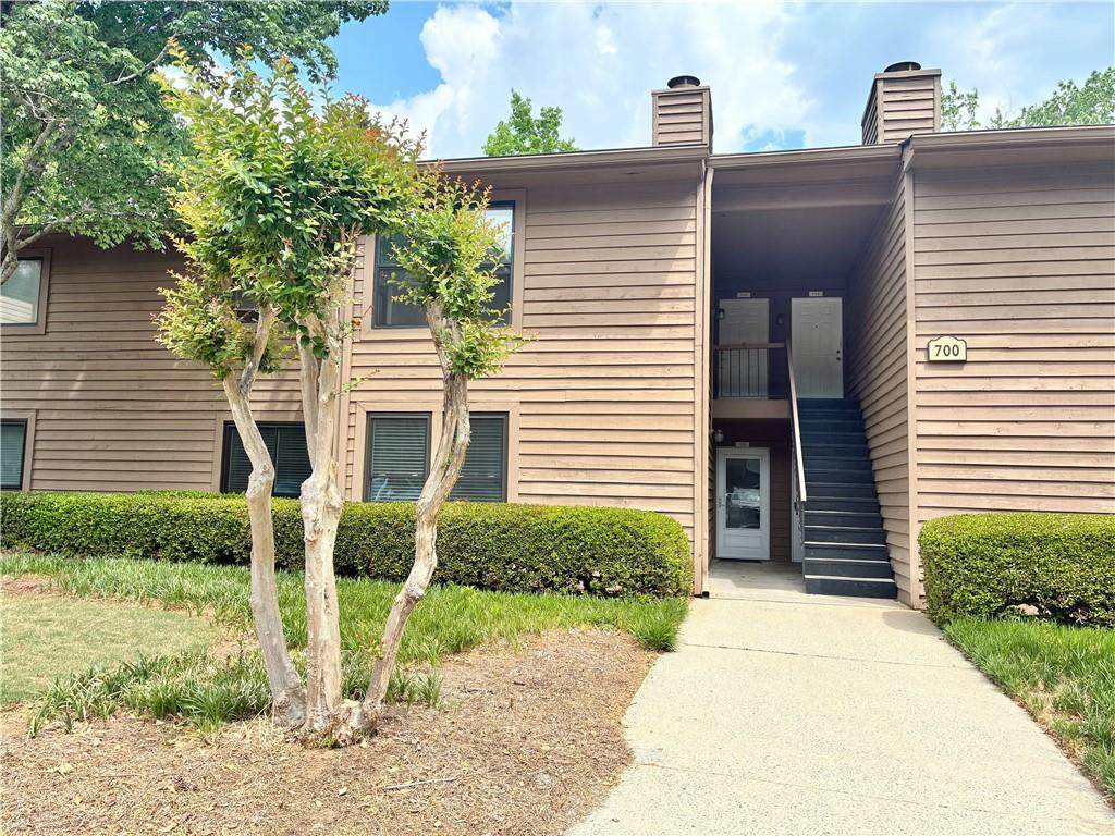 701 Parkaire Crossing - Photo 1