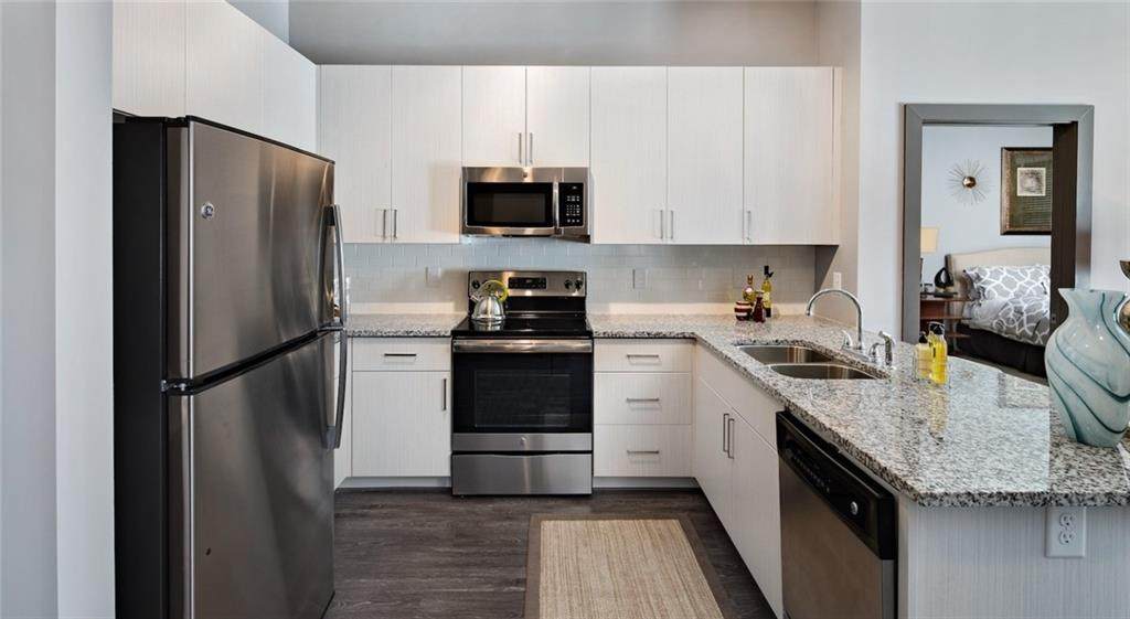 550 Northridge Parkway - Photo 1