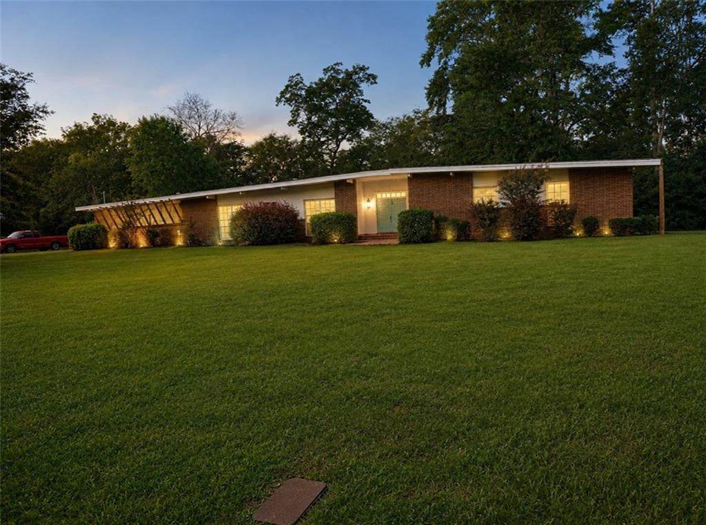 437 Orchard Lane - Photo 1