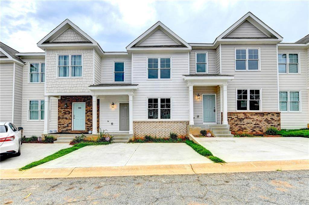 2802 Laurel Ridge Circle - Photo 1