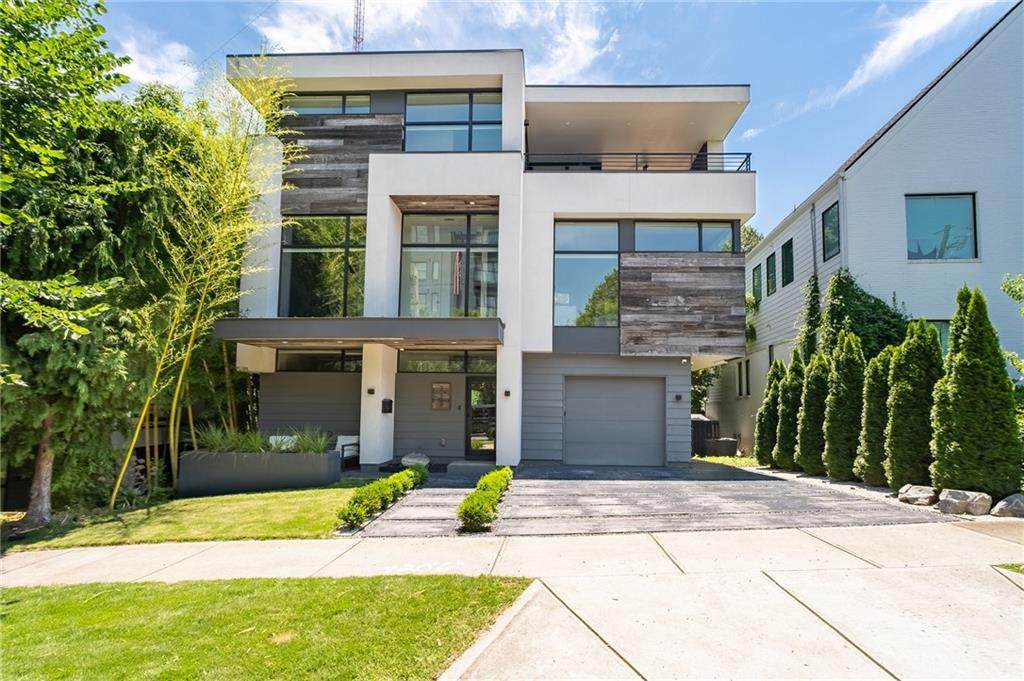 715 Ralph Mcgill Boulevard - Photo 1