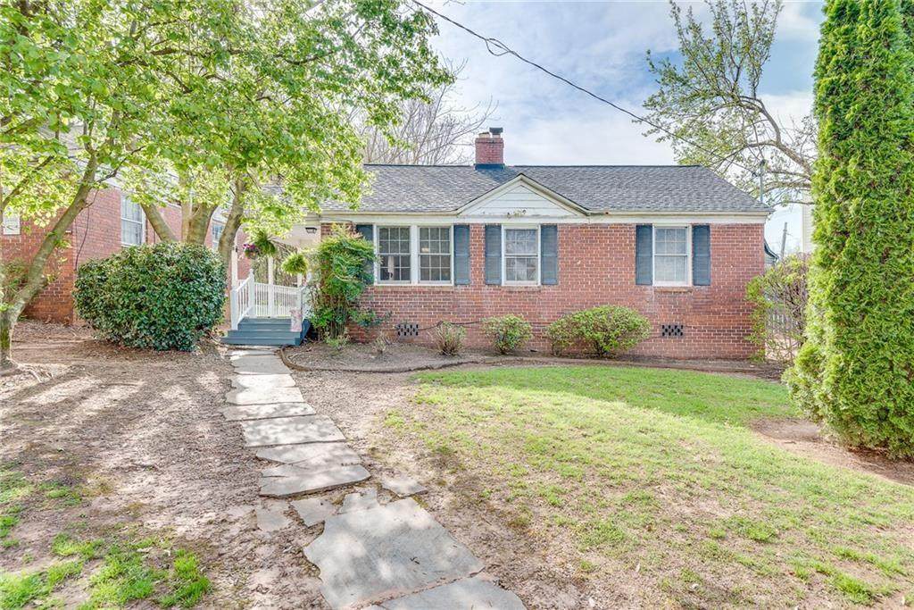 388 Ashley Avenue - Photo 1