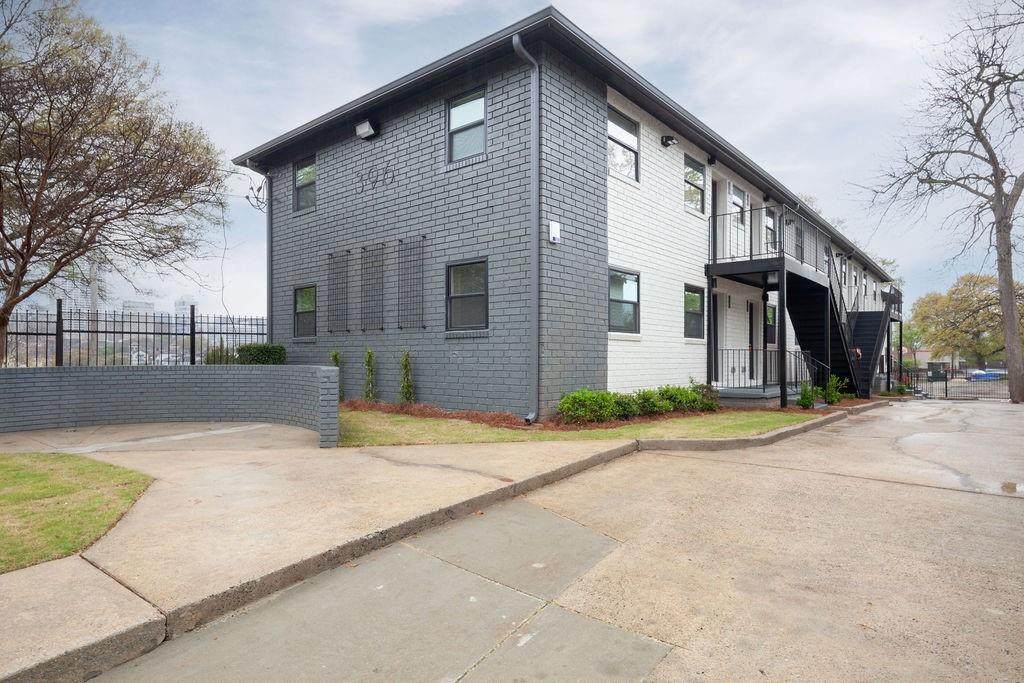 396 Linden Avenue - Photo 1