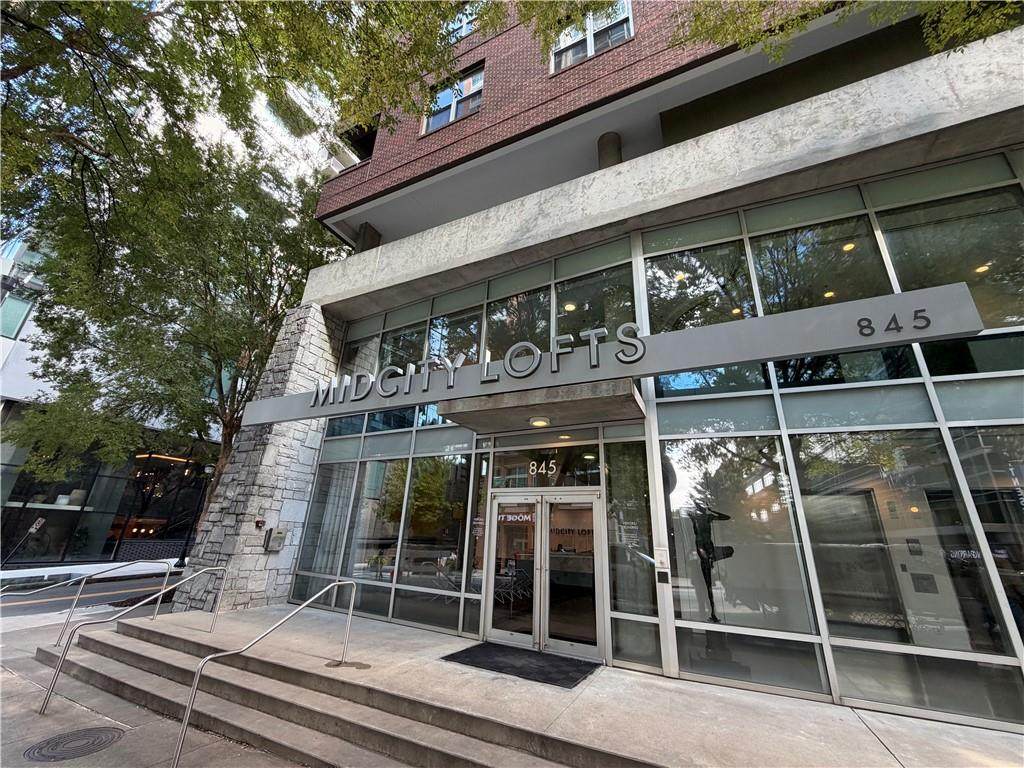 845 Spring Street - Photo 1