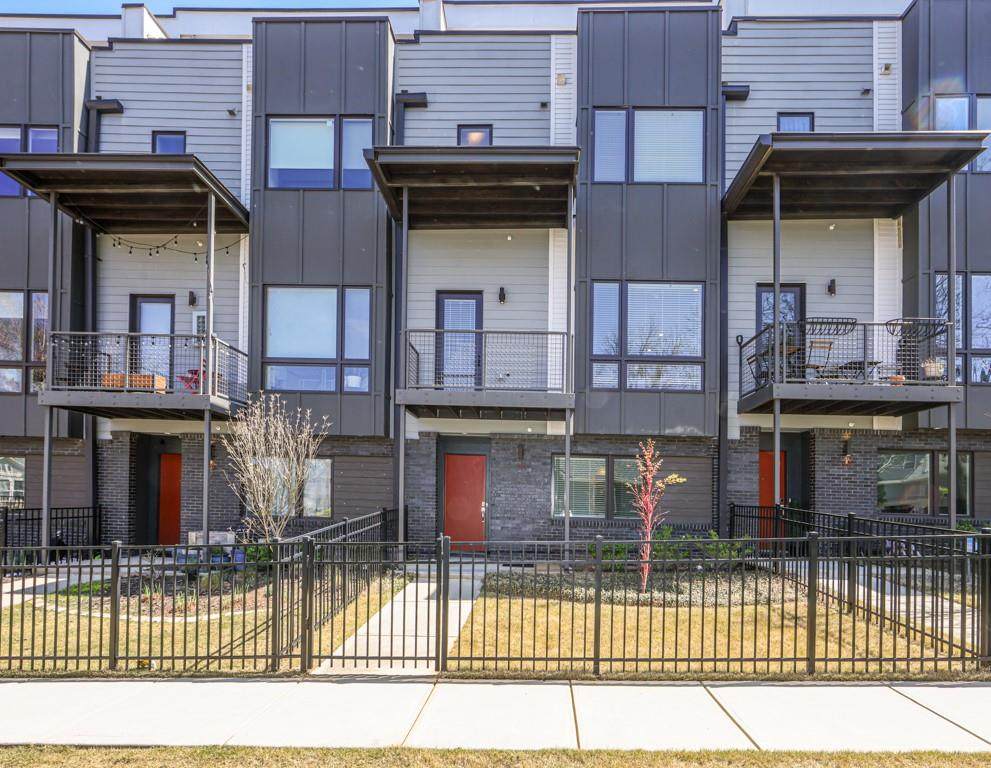 1145 Kirkwood Avenue - Photo 1
